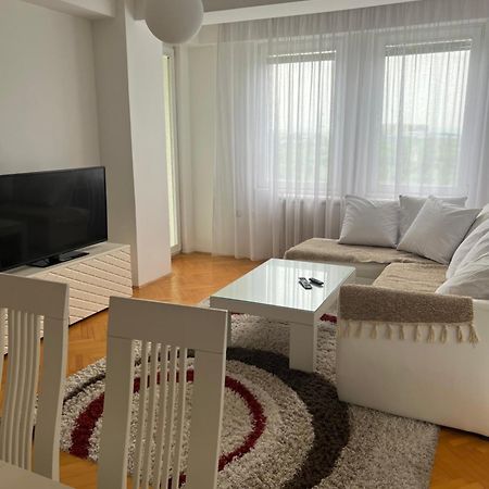 Karas Apartments Skopje Luaran gambar