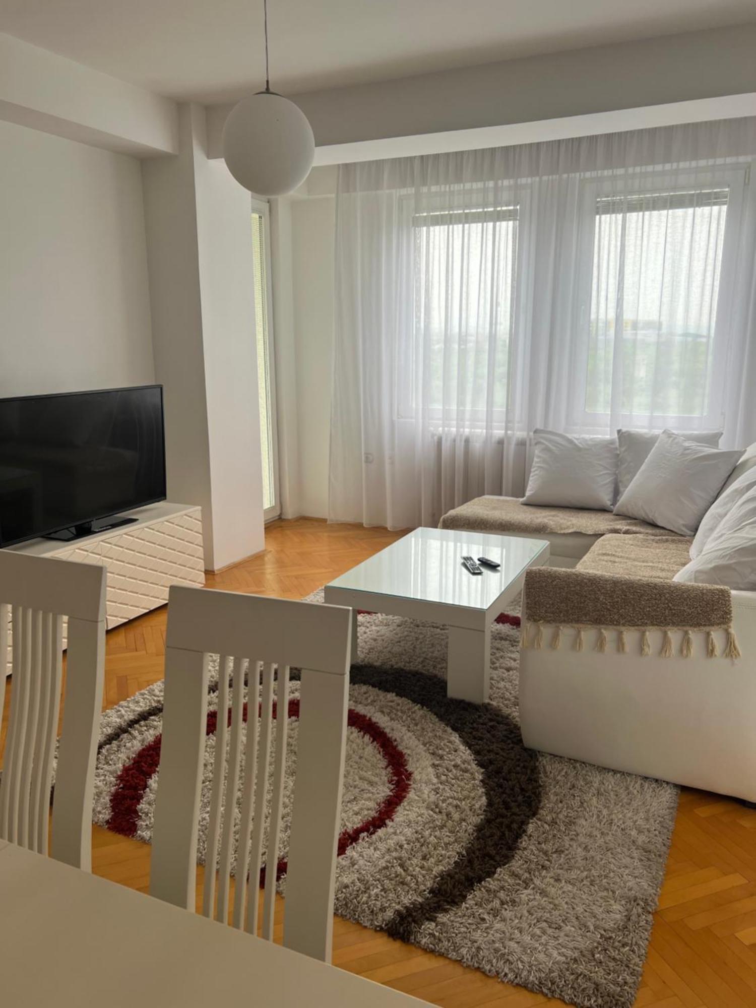 Karas Apartments Skopje Luaran gambar