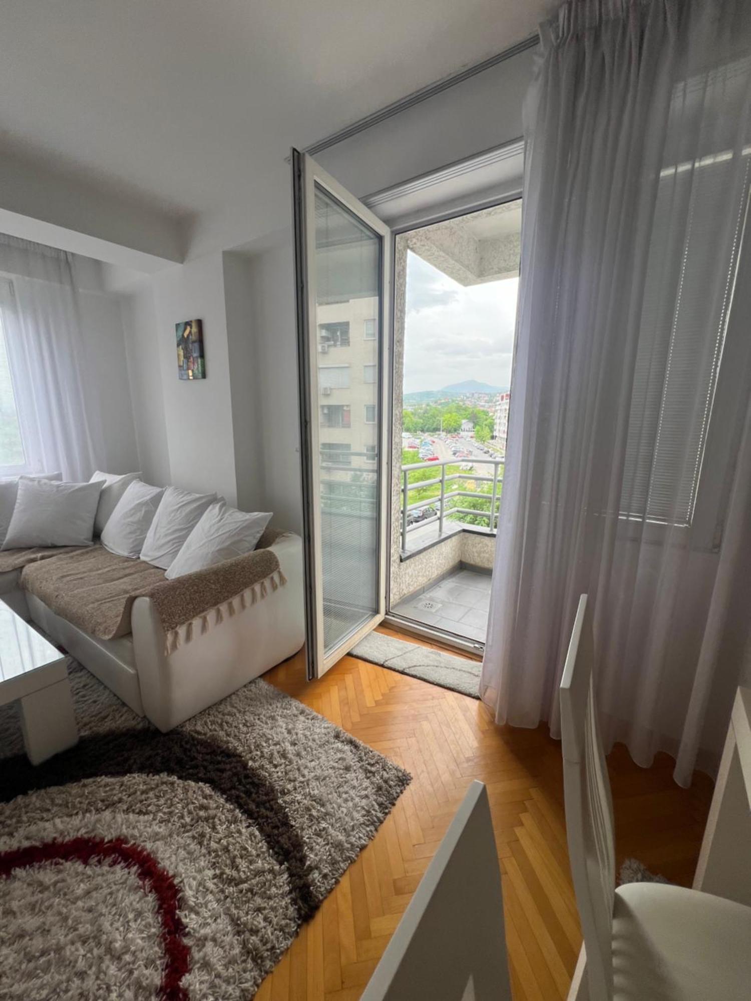 Karas Apartments Skopje Luaran gambar